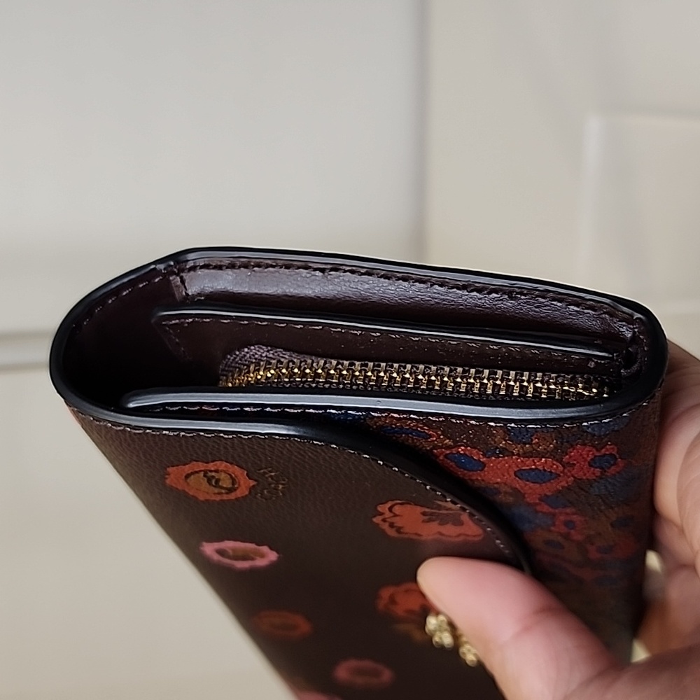Coach Floral Oxblood Wallet - Picture 4 of 13